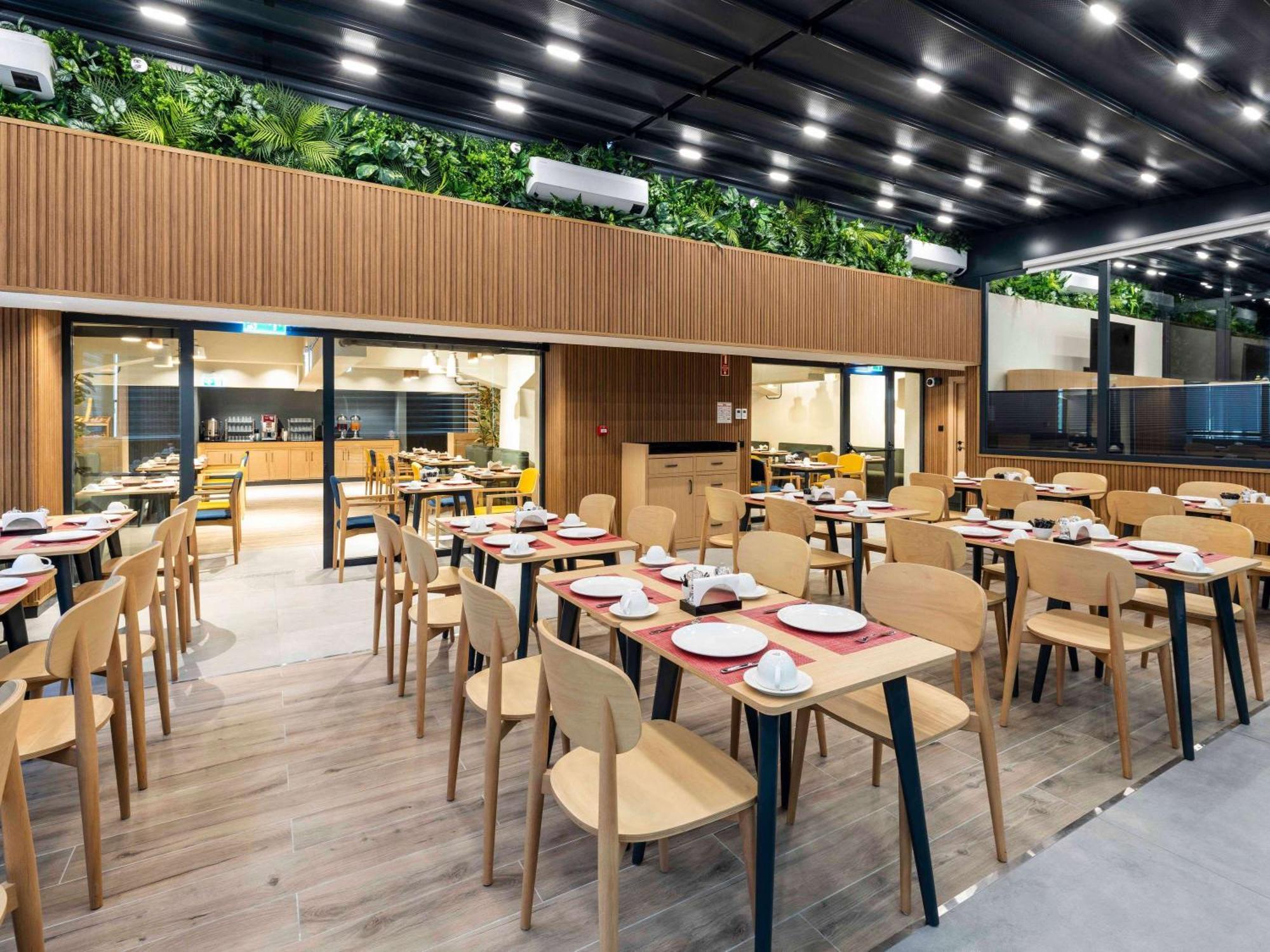 Ibis Istanbul Sisli Hotel Exterior photo