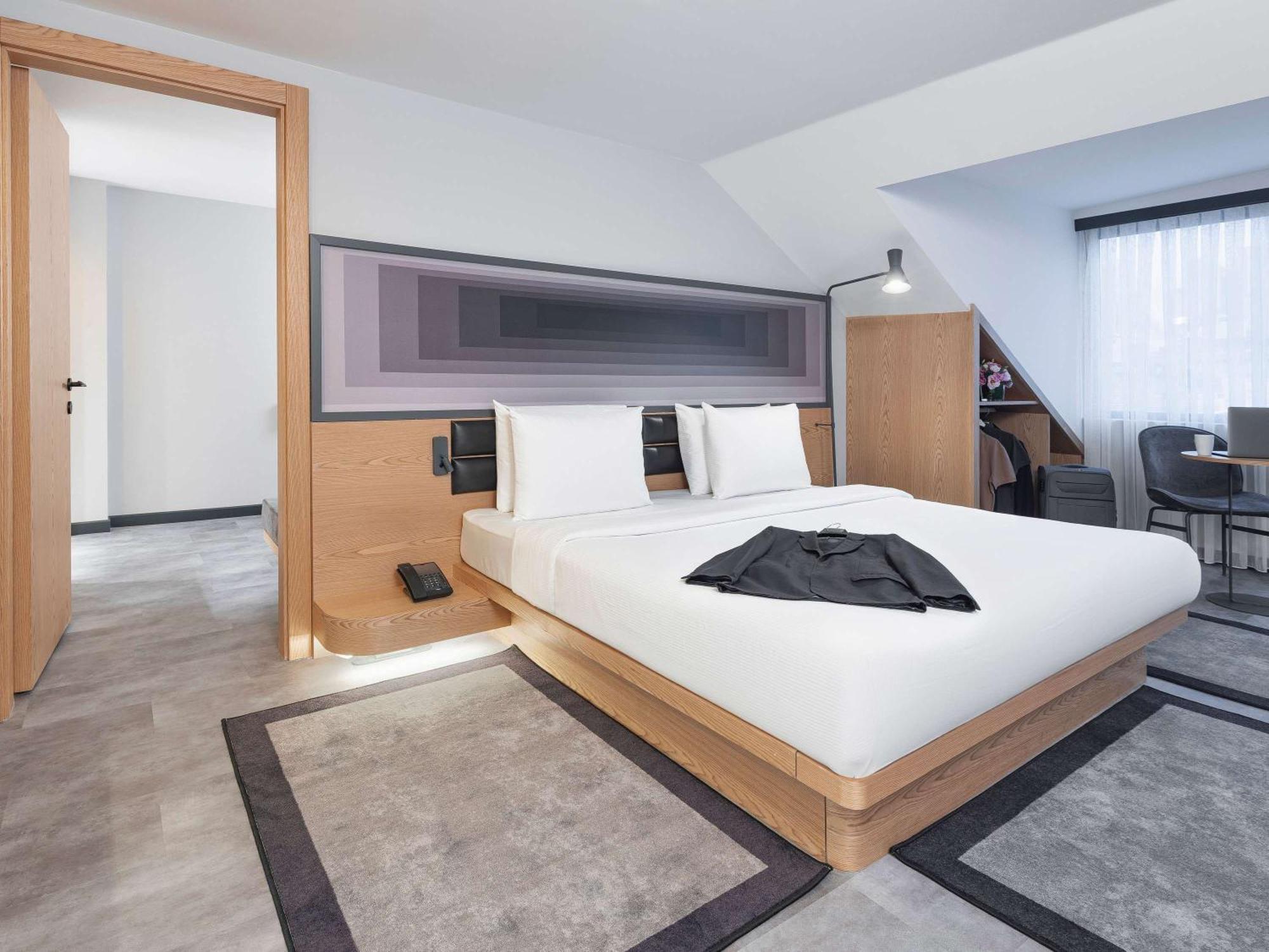 Ibis Istanbul Sisli Hotel Exterior photo