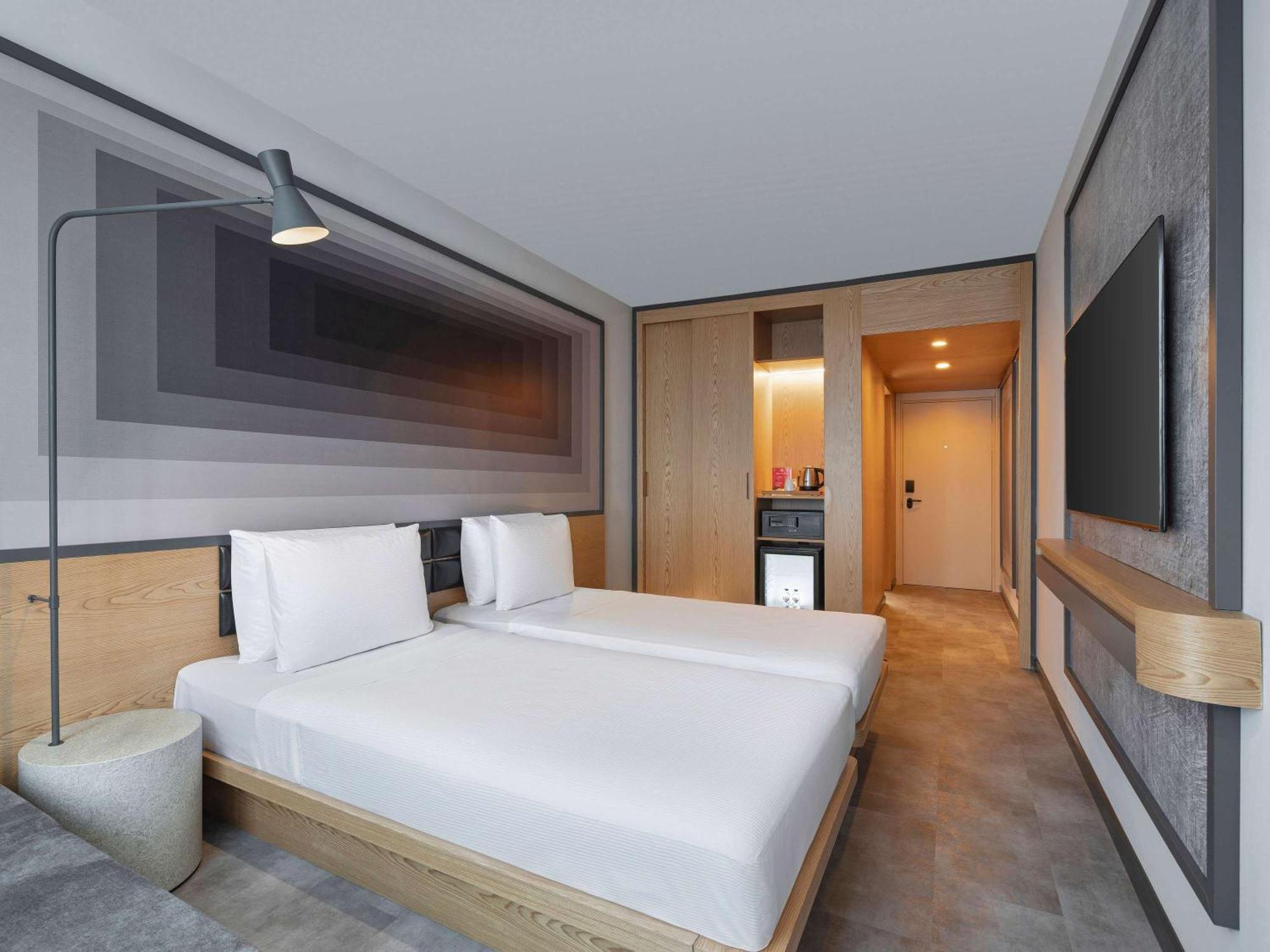 Ibis Istanbul Sisli Hotel Exterior photo
